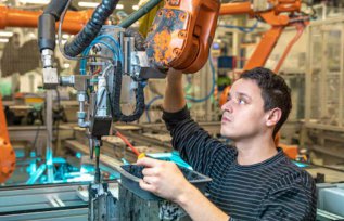 ��ҵ�������ֱ۱����Ķ�Ԫ������