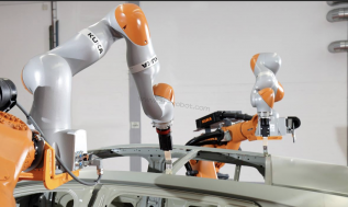 KUKA�����˳����鱣����Ŀ