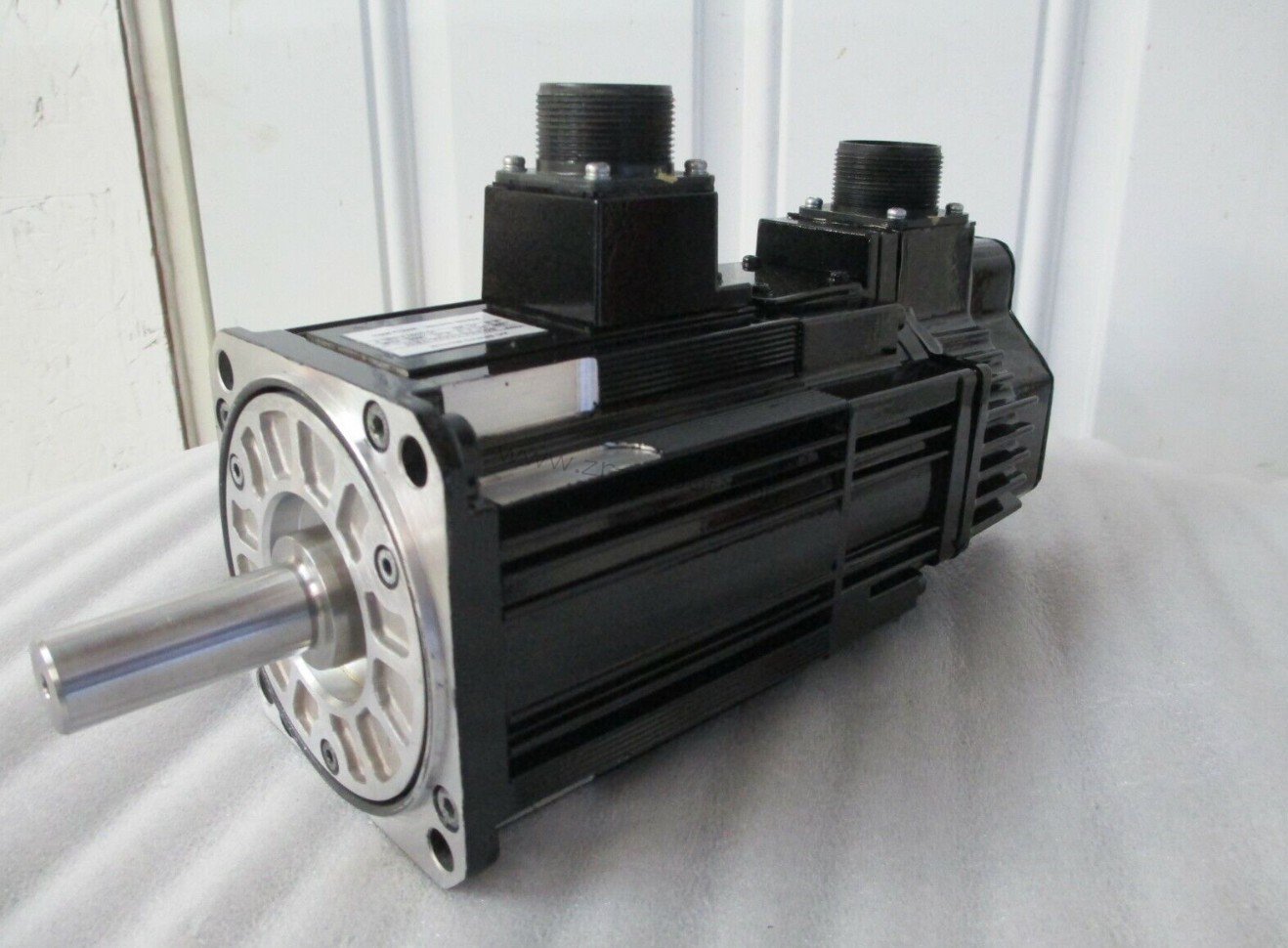 �����������ŷ����ά��SGMSH-15A2A-YR11