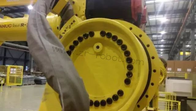 ���ǿ�FANUC������R-2000iB�����˵����걣���Ĳ�������