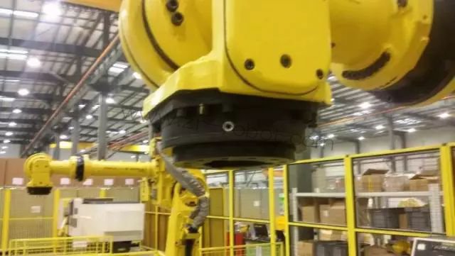 ���ǿ�FANUC������R-2000iB�����˵����걣���Ĳ�������