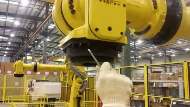 ���ǿ�FANUC������R-2000iB�����˵����걣���Ĳ�������