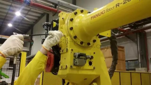 ���ǿ�FANUC������R-2000iB�����˵����걣���Ĳ�������