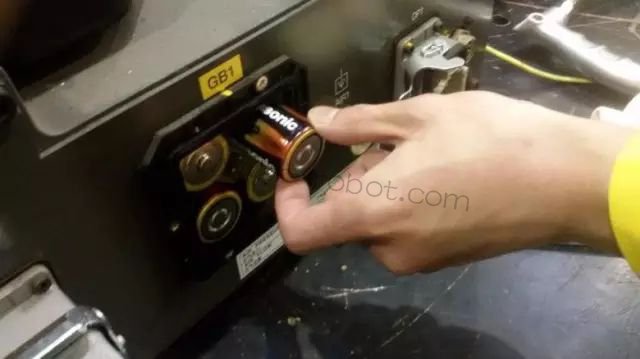 ���ǿ�FANUC������R-2000iB�����˵����걣���Ĳ�������