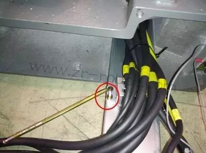 FANUC发那科机器人R-2000i系列机器人更换本体电缆全程详解一