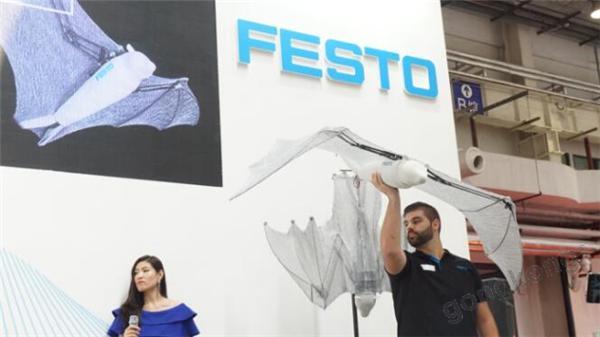 ��������˻�ʦ���ǣ������˻�����ʢ��