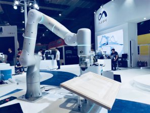 ȫ�¸����Խ�������������׷���Flexiv��������Ӧ������Ӧ�ó���