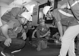 �����һ�顰Ӳ��ͷ�� �����й�������