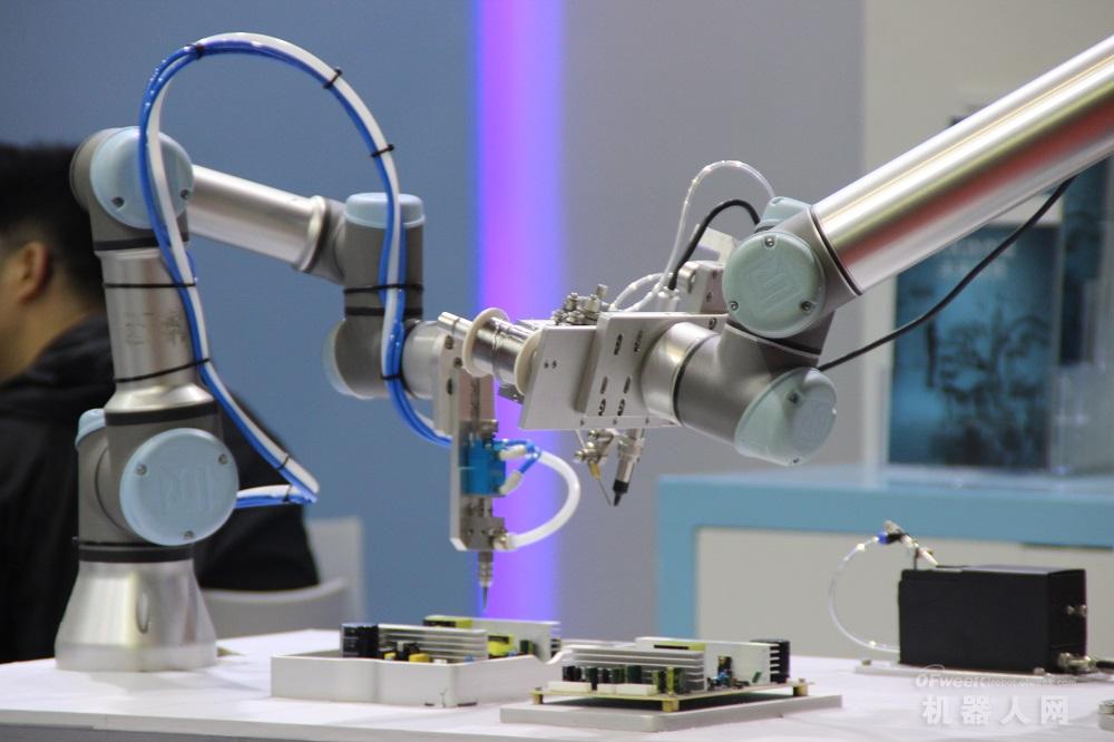 ����չ��IARS���ֳ�ֱ�����������˴��·���ͬ������