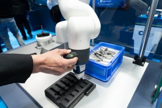 Э��������Bin-picking��Ӧ��