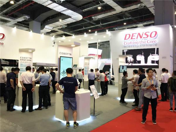 �Ϻ�������ǿ����Ϯ ��װ�����˴�������