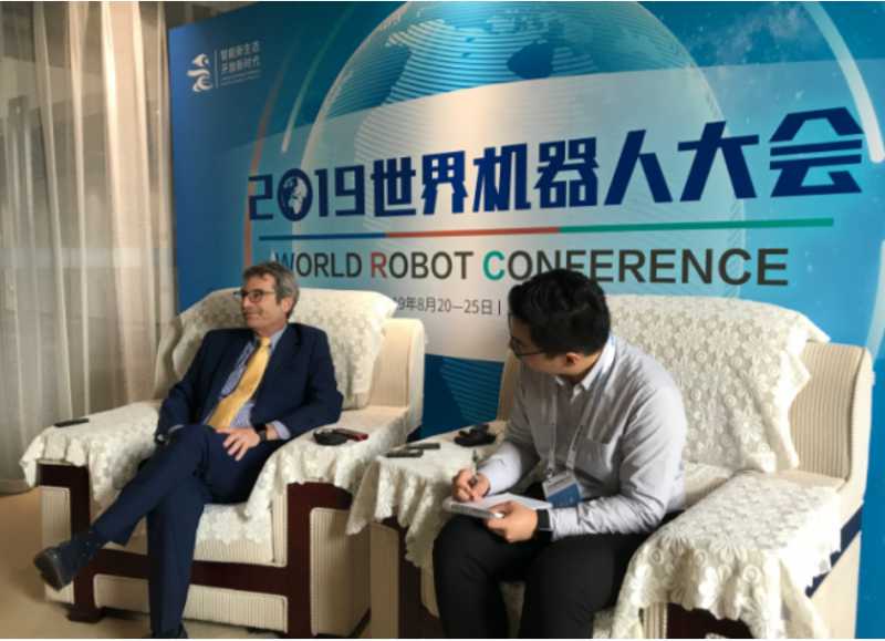 �����˽���������µľ�ҵ��λ