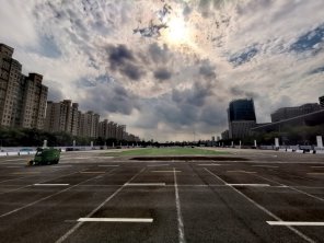 һ����ͨ�Ϻ�������������˹����ܴ����ĺ�����