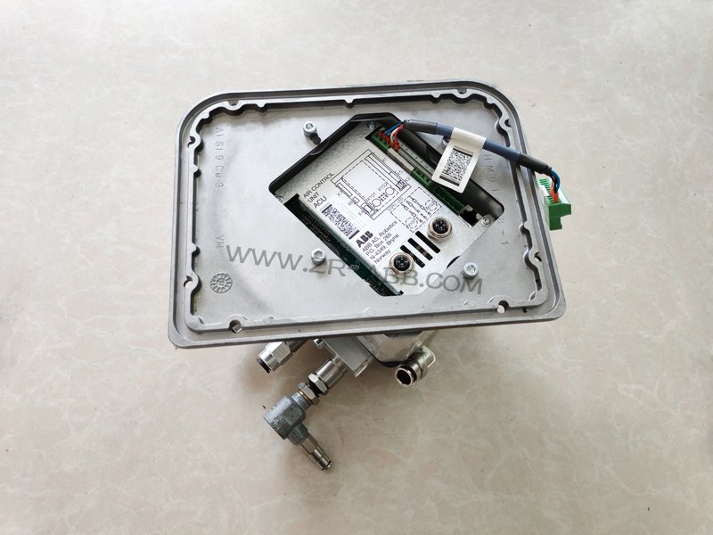 ABB��Ϳ�����˿������ACU 3HNA024871-00106ά��