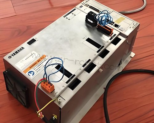 YAMAHA雅马哈机器人控制柜RCX340维修