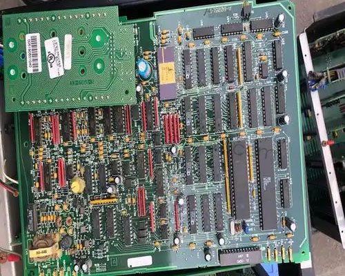 Mitsubishi��������˿��ư忨ά��