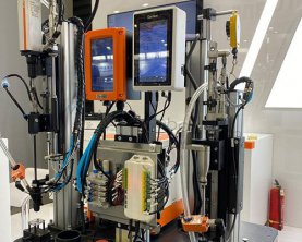 ����˶�Danikorš��������ά��