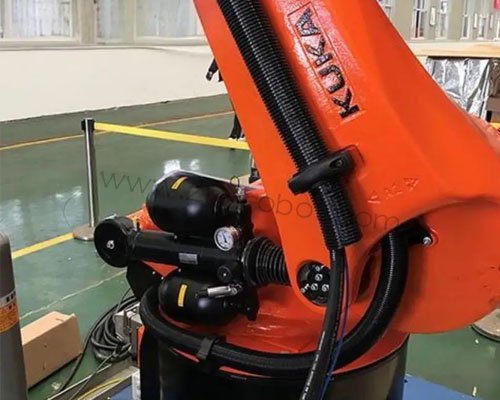 kuka�⿨������ƽ�����ѹ����ά��