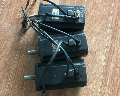 �����������ŷ�������¶��쳣ά��