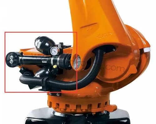 ABB机器人平衡缸泄露故障维修