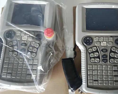 Yaskawa安川机器人示教器上电无显示维修