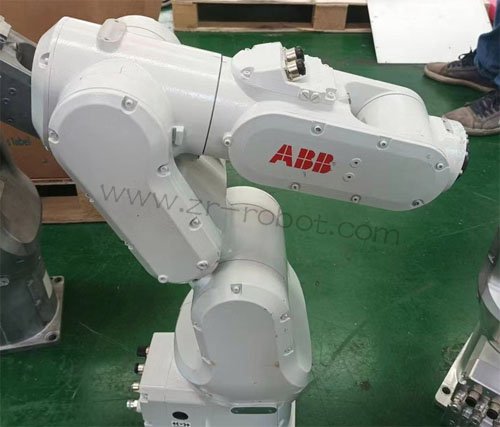 ABB��е�ֱ�������ά��